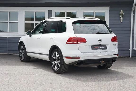 Volkswagen Touareg 2015 photo 4