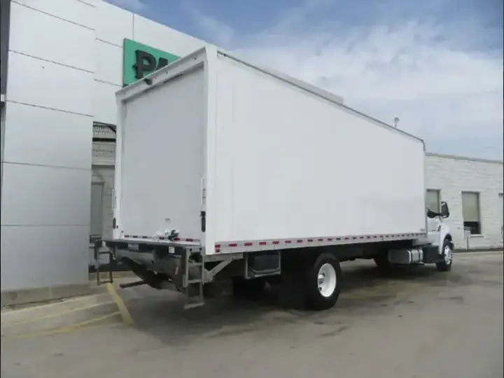 Ford F-750 2025 photo 3