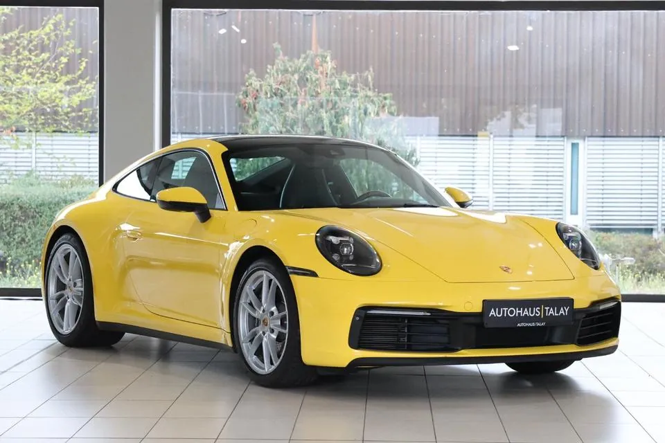 Porsche 911 Carrera