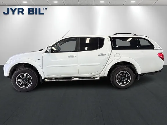 Mitsubishi L200 2014 photo 5