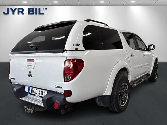 Mitsubishi L200 2014 photo 3