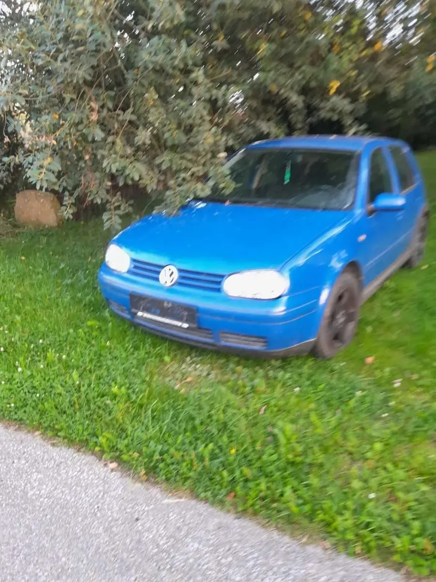 Volkswagen Golf 1998 photo 2