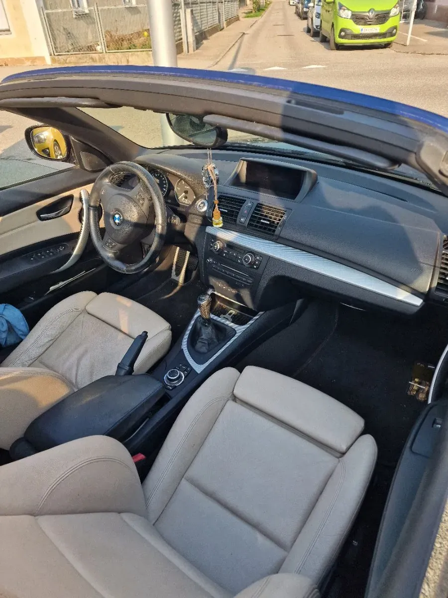 BMW 1 Series 2011 photo 2