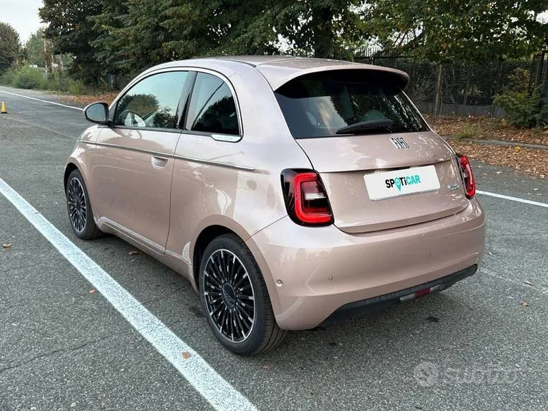 Fiat 500 Elettrica La Prima 2025 photo 3