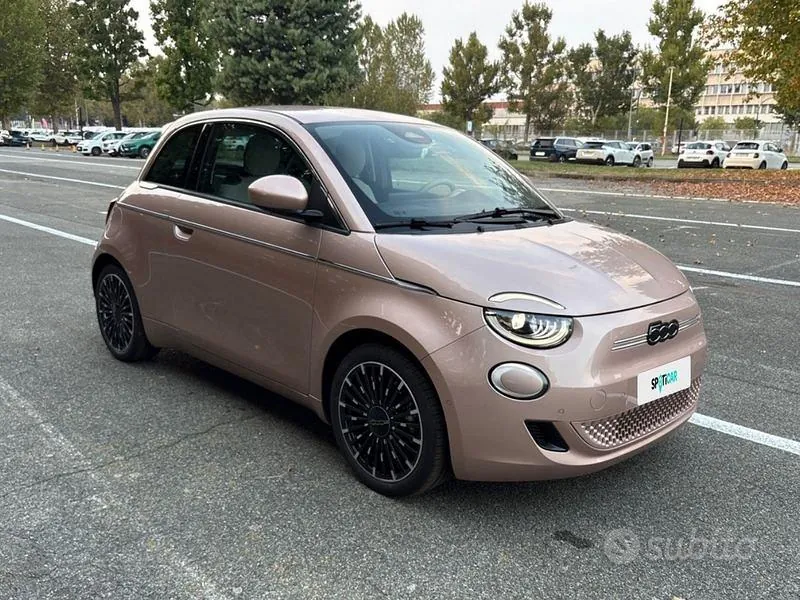 Fiat 500 Elettrica La Prima 2025 photo 5
