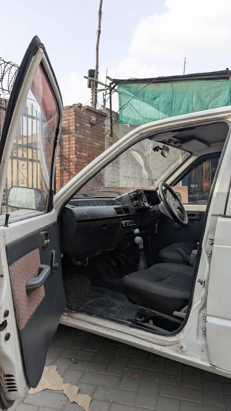 Suzuki Mehran