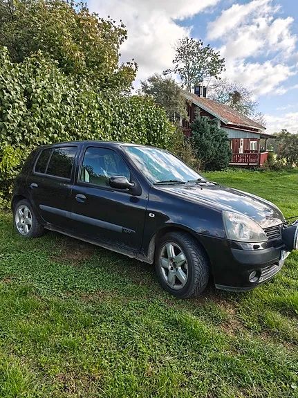 Renault Clio 2005 photo 3