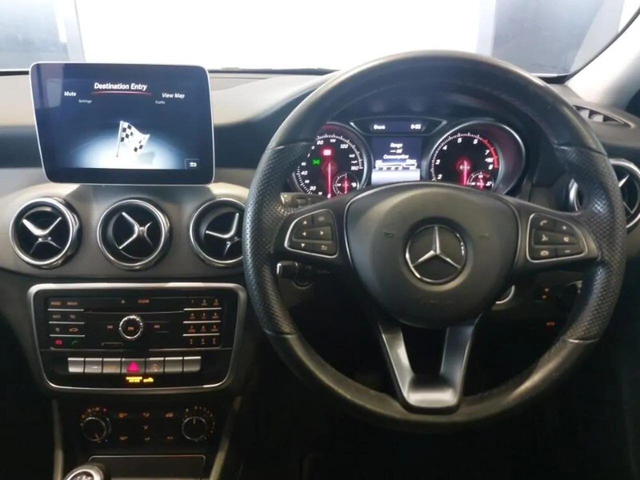 Mercedes-Benz Gla 2018 photo 5