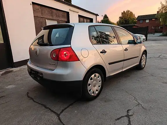 Volkswagen Golf 5 2004 photo 4