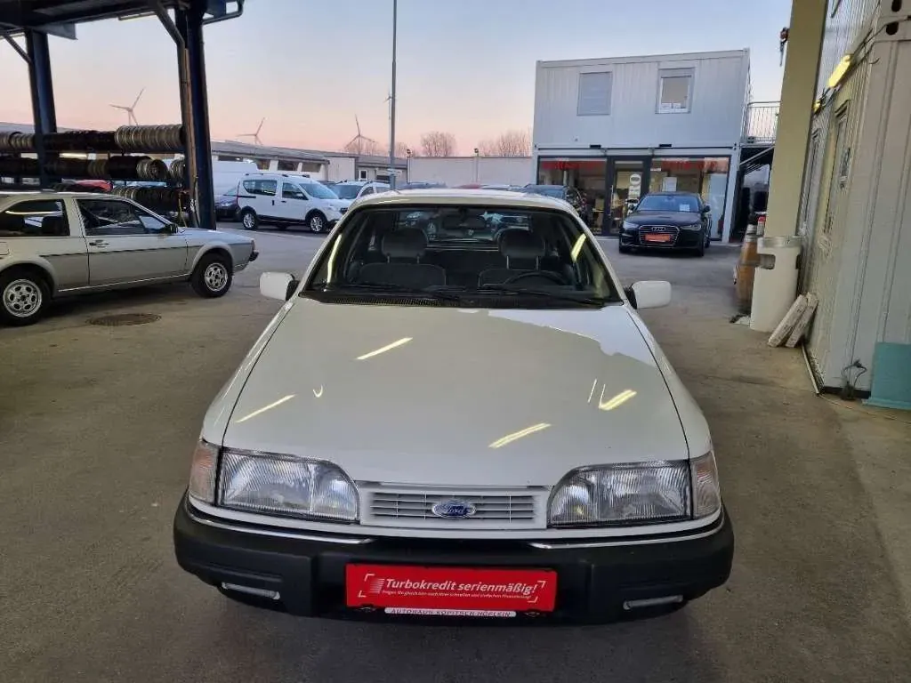 Ford Sierra 1990 photo 2