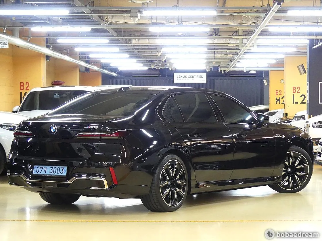 BMW I7 2024 photo 3