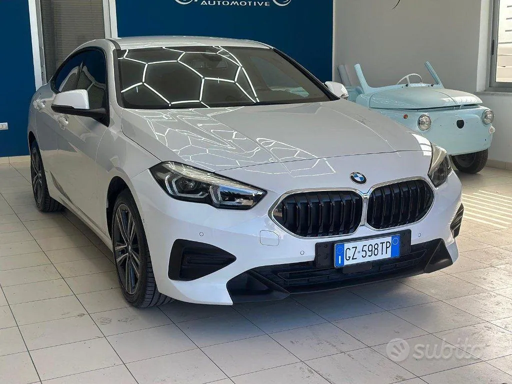 BMW 218D 2021 photo 3