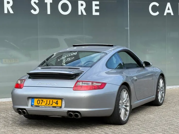 Porsche 911 2004 photo 3