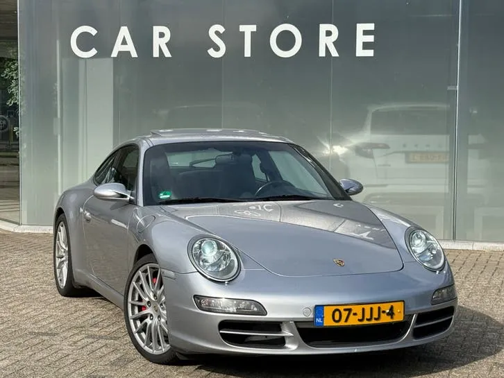 Porsche 911 2004 photo 2