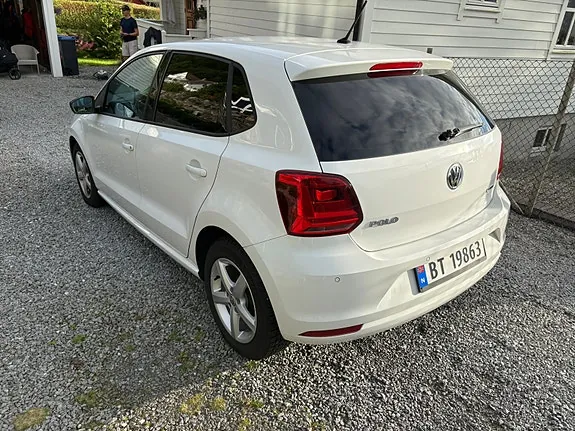 Volkswagen Polo 2015 photo 3