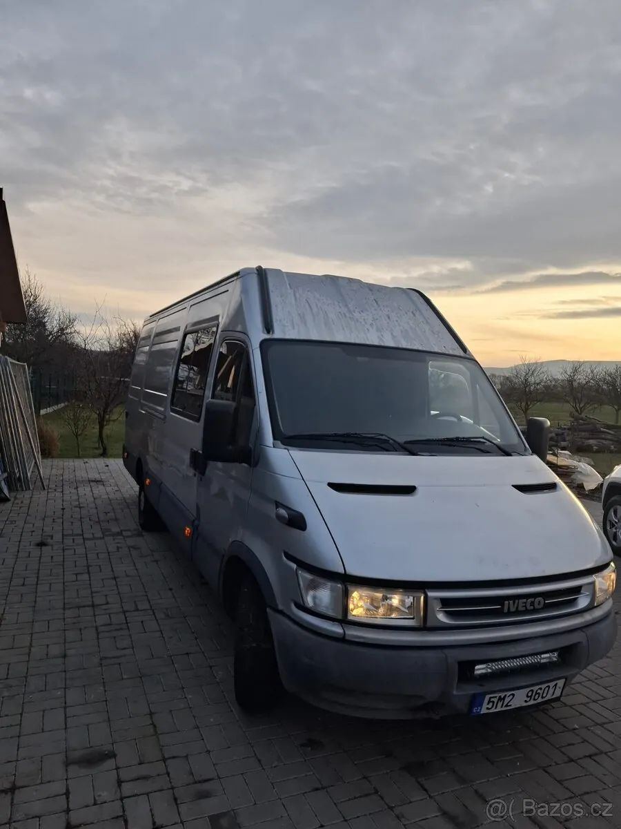 Iveco Daily 2005 photo 5