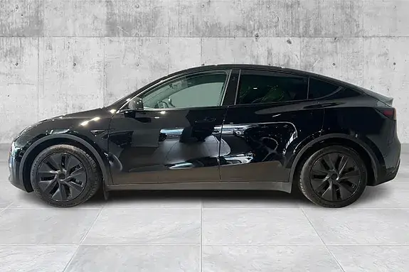 Tesla Model Y 2025 photo 4