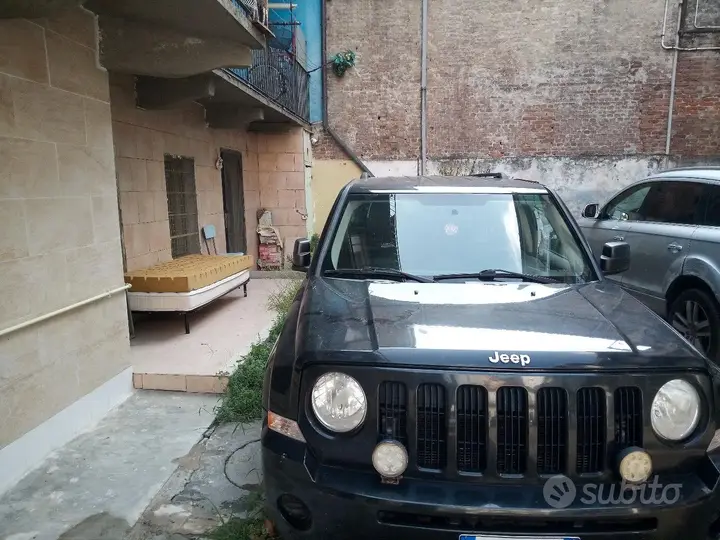 Jeep Patriot 2011 photo 3