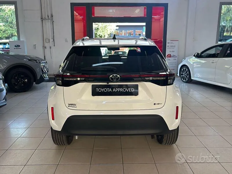 Toyota Yaris Cross 2025 photo 4