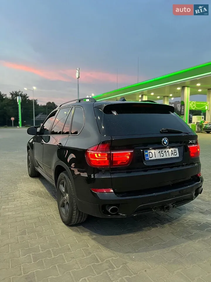 BMW X5 2011 photo 2