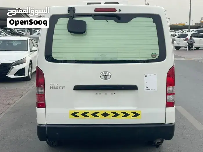 Toyota Hiace 2022 photo 3