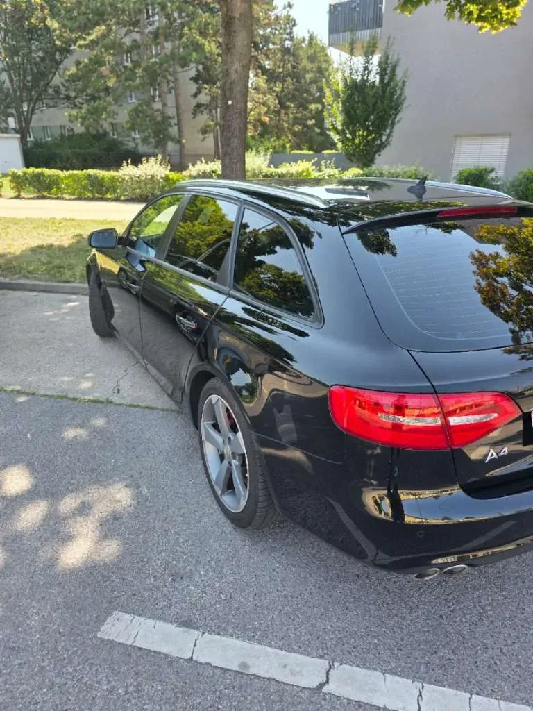 Audi A4 2014 photo 2