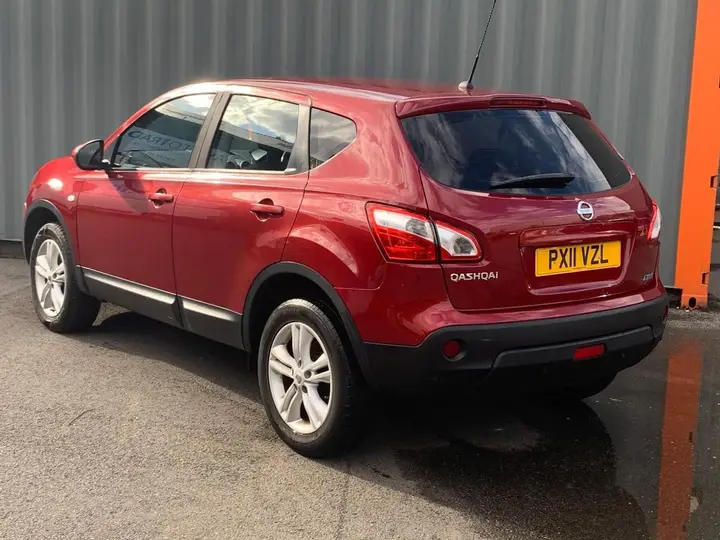 Nissan Qashqai 2011 photo 3
