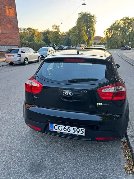 Kia Rio 2013 photo 4