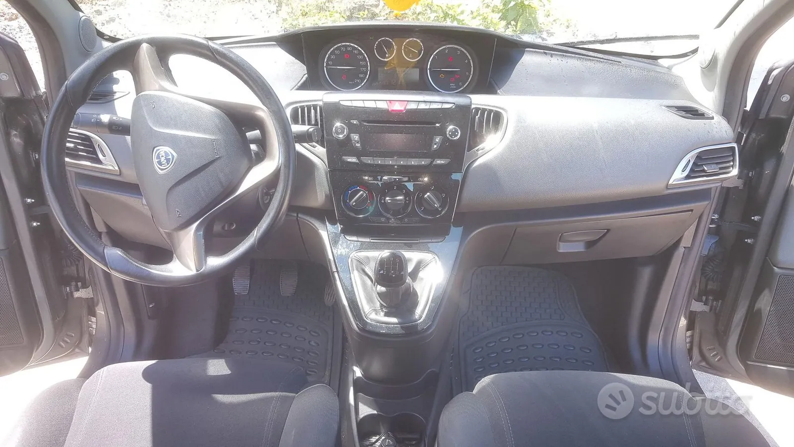 Lancia Ypsilon 2014 photo 5