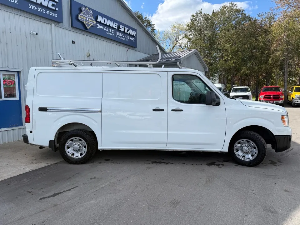 Nissan Nv 2500 2015 photo 4