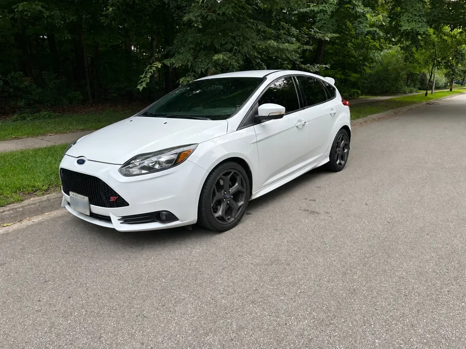Ford Focus St 2014 photo 4