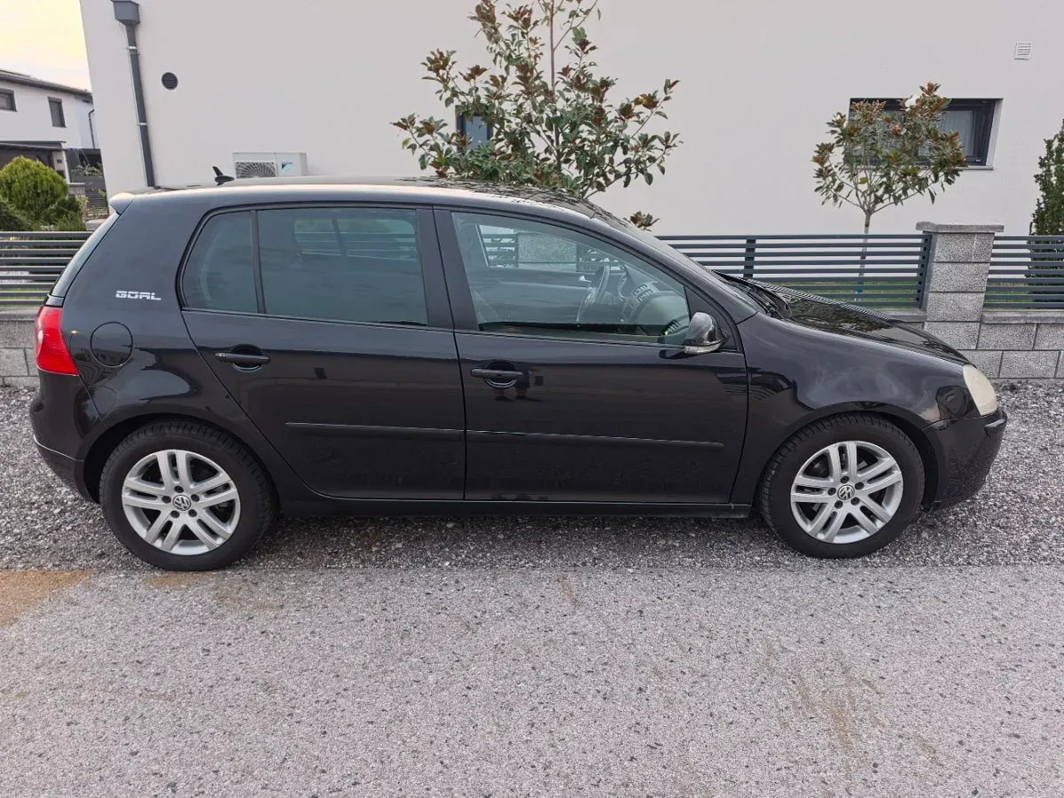 Volkswagen Golf 2006 photo 2