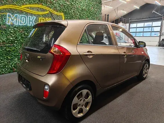 Kia Picanto 2011 photo 4