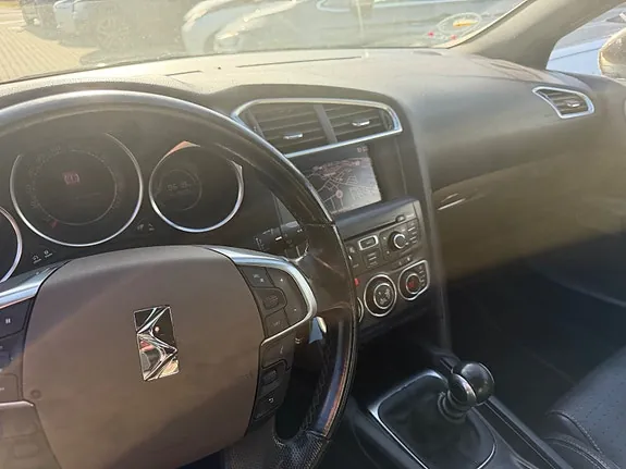 Citroen Ds4 2011 photo 3