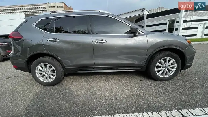 Nissan Rogue 2019 photo 2