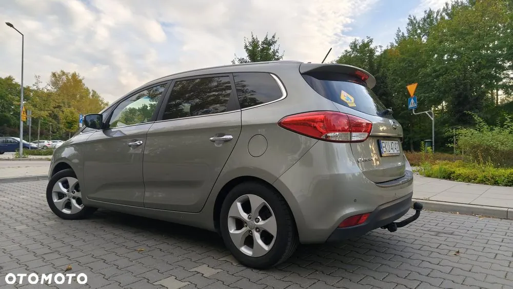Kia Carens 2014 photo 3