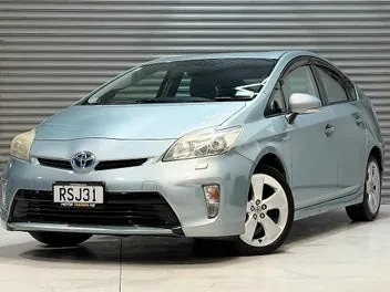 Toyota Prius 2012 photo 2