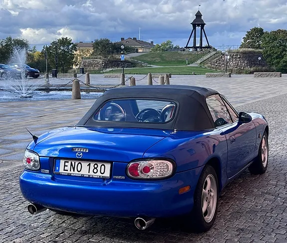 Mazda Mx-5 2002 photo 2