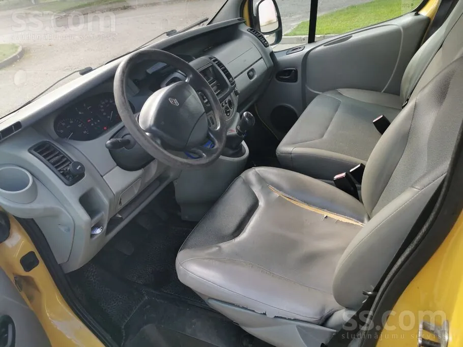 Renault Trafic 2003 photo 3