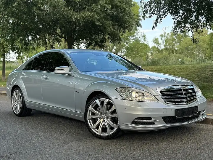 Mercedes-Benz S-Class 2009 photo 3