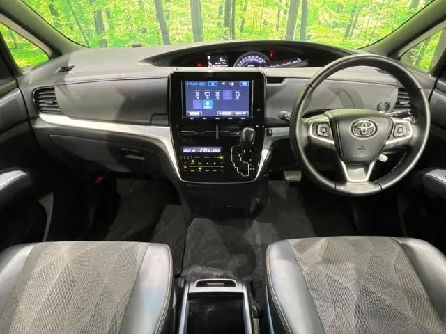 Toyota Estima 2016 photo 2