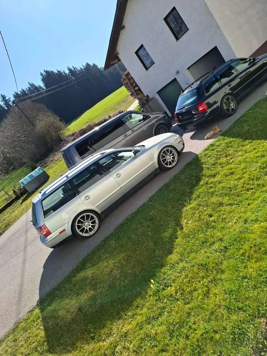 Volkswagen Passat 2001 photo 2