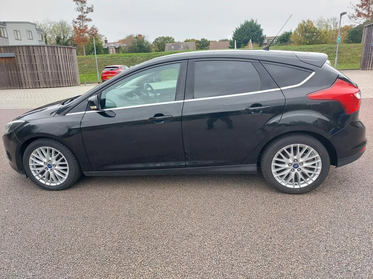 Ford Focus 2014 photo 2
