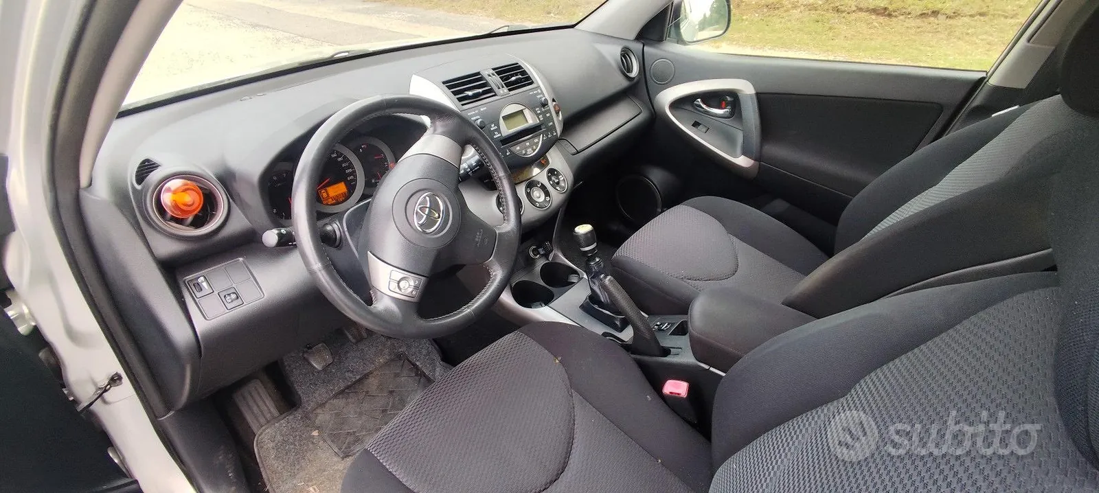 Toyota Rav4 2006 photo 2
