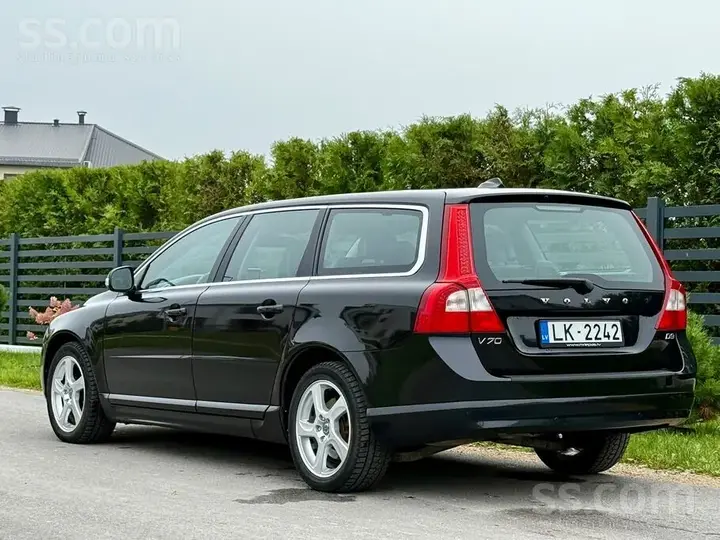 Volvo V70 2011 photo 4
