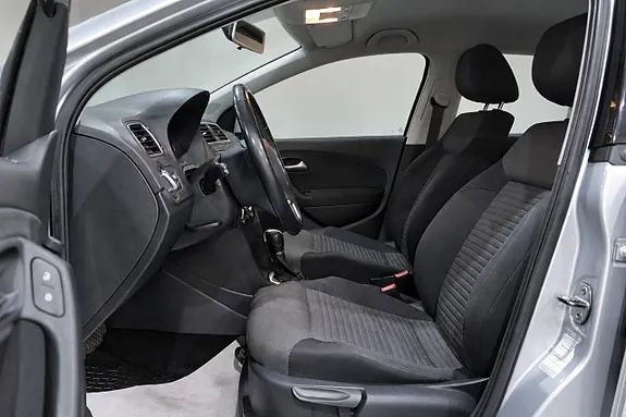 Volkswagen Polo 2012 photo 5