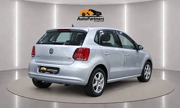 Volkswagen Polo 2012 photo 3