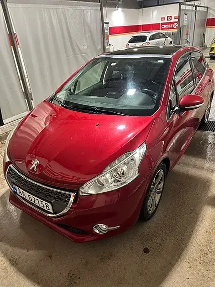 Peugeot 208
