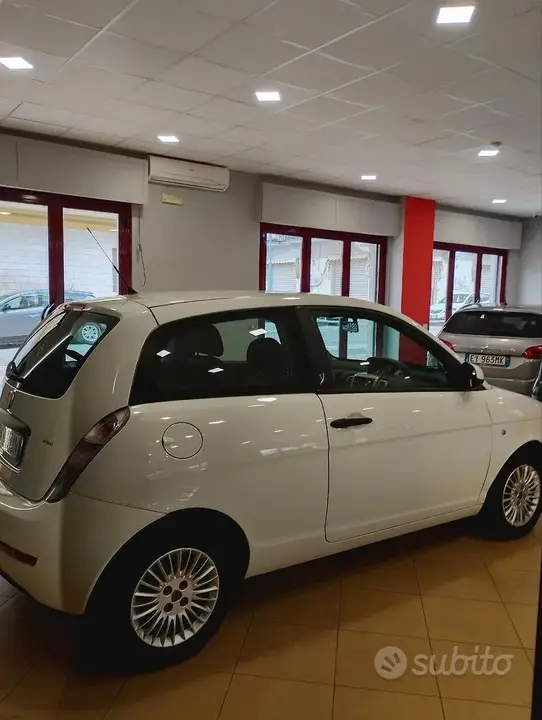 Lancia Ypsilon 2010 photo 3