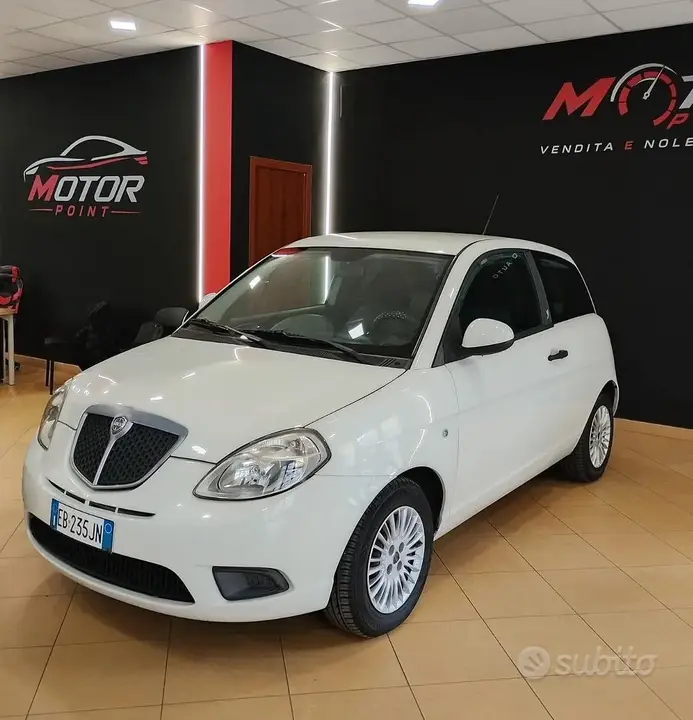 Lancia Ypsilon 2010 photo 2